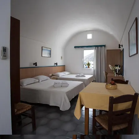 Budget 50m From The And Center Hotel Perissa (Santorini)